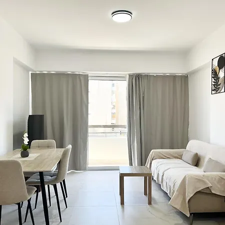 Finikoudes Nest 3 דירה לרנקה